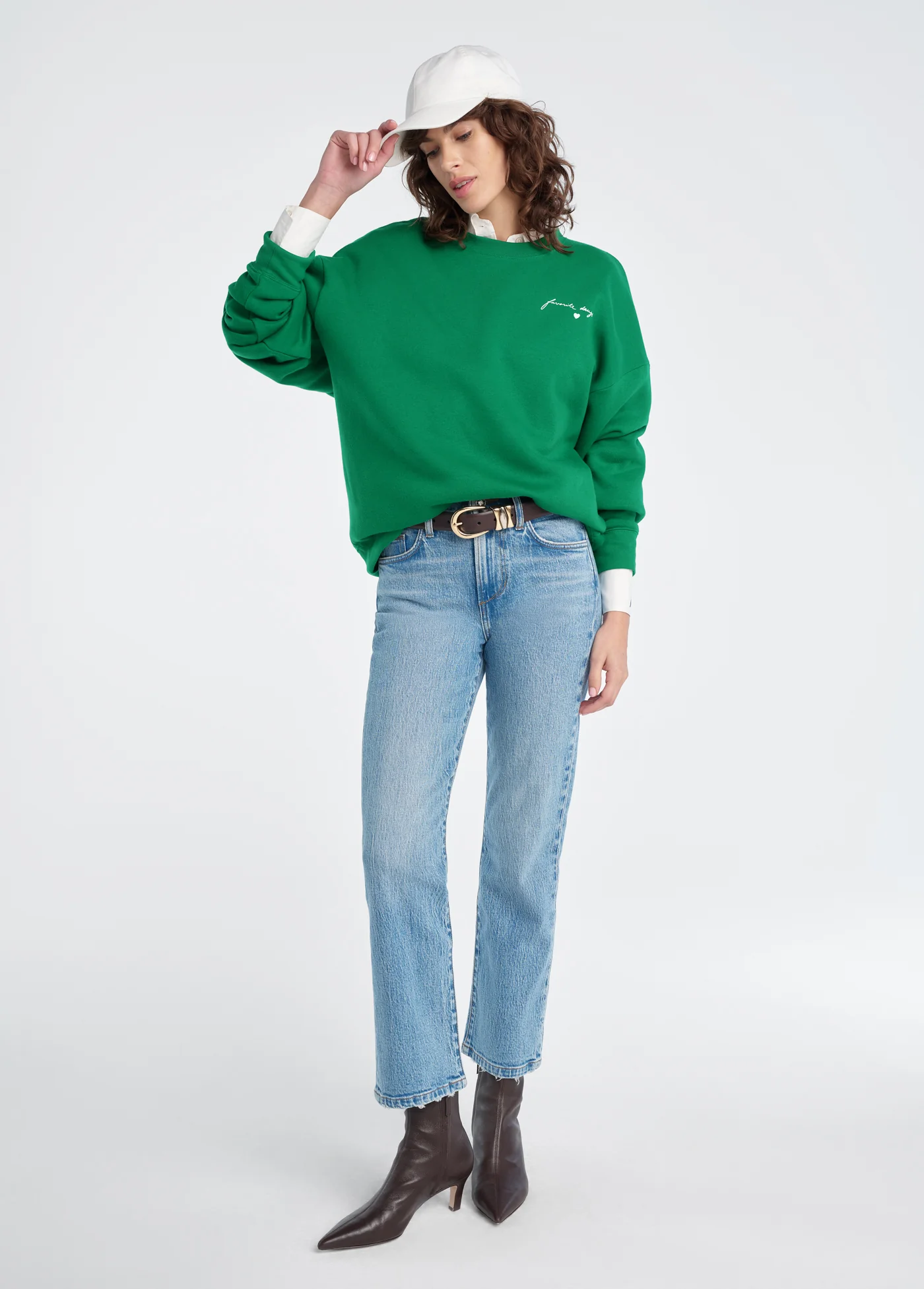 THE SIGNATURE CHEST LOGO SWEATSHIRT EXCLUSIVE - Image 4