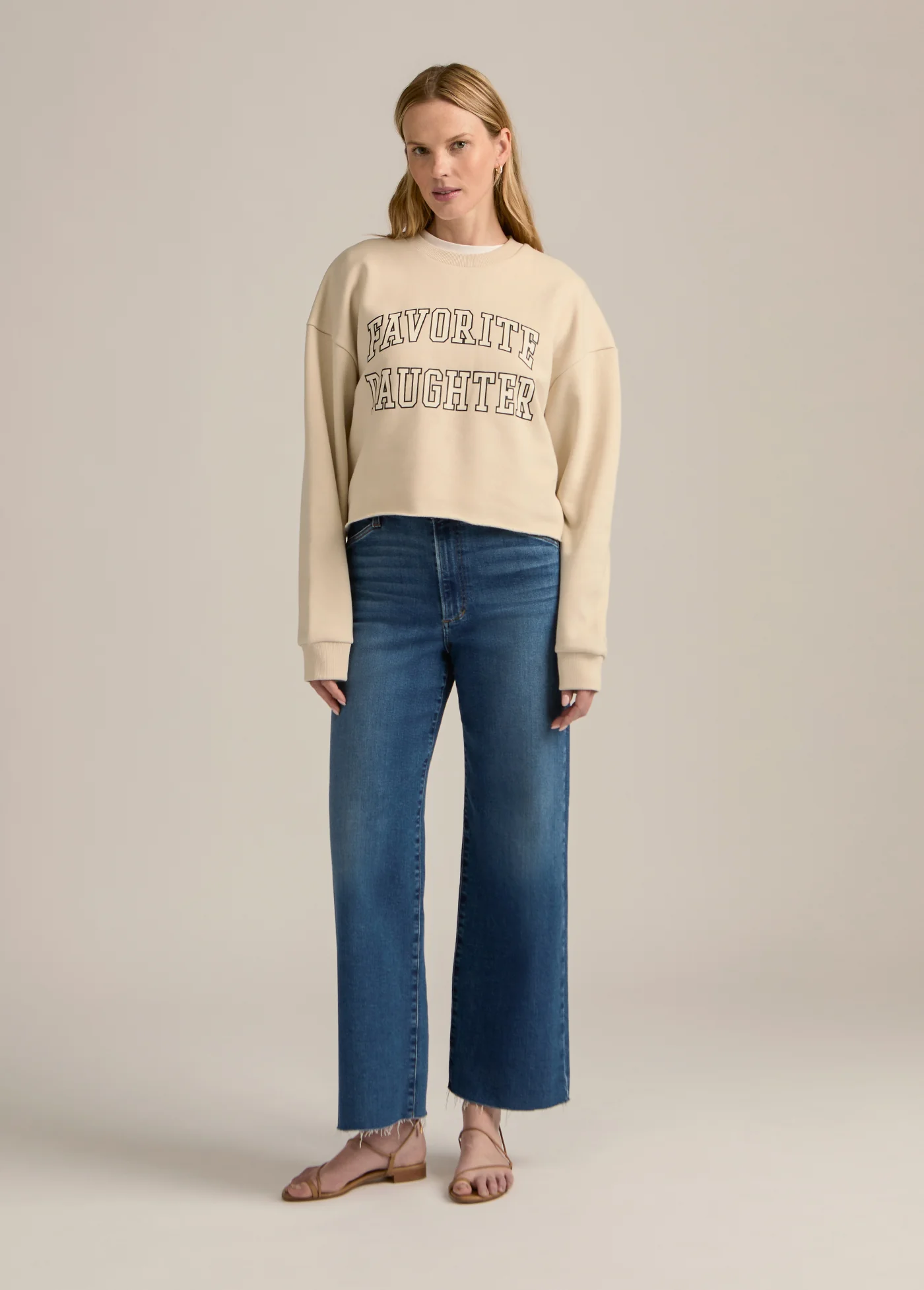 THE CROPPED COLLEGIATE SWEATSHIRT - Image 3