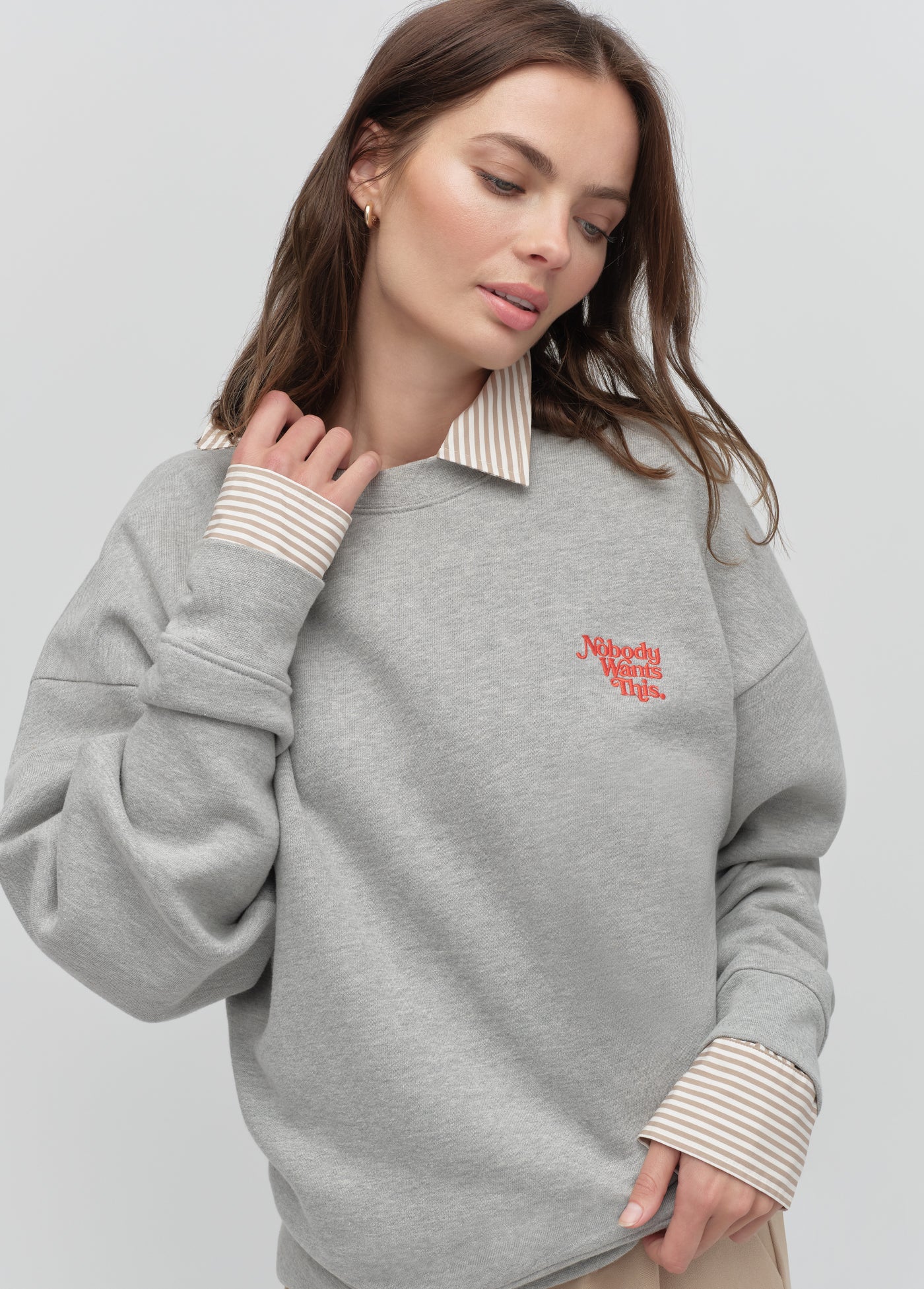 THE NWT EMBROIDERY SWEATSHIRT - Image 3