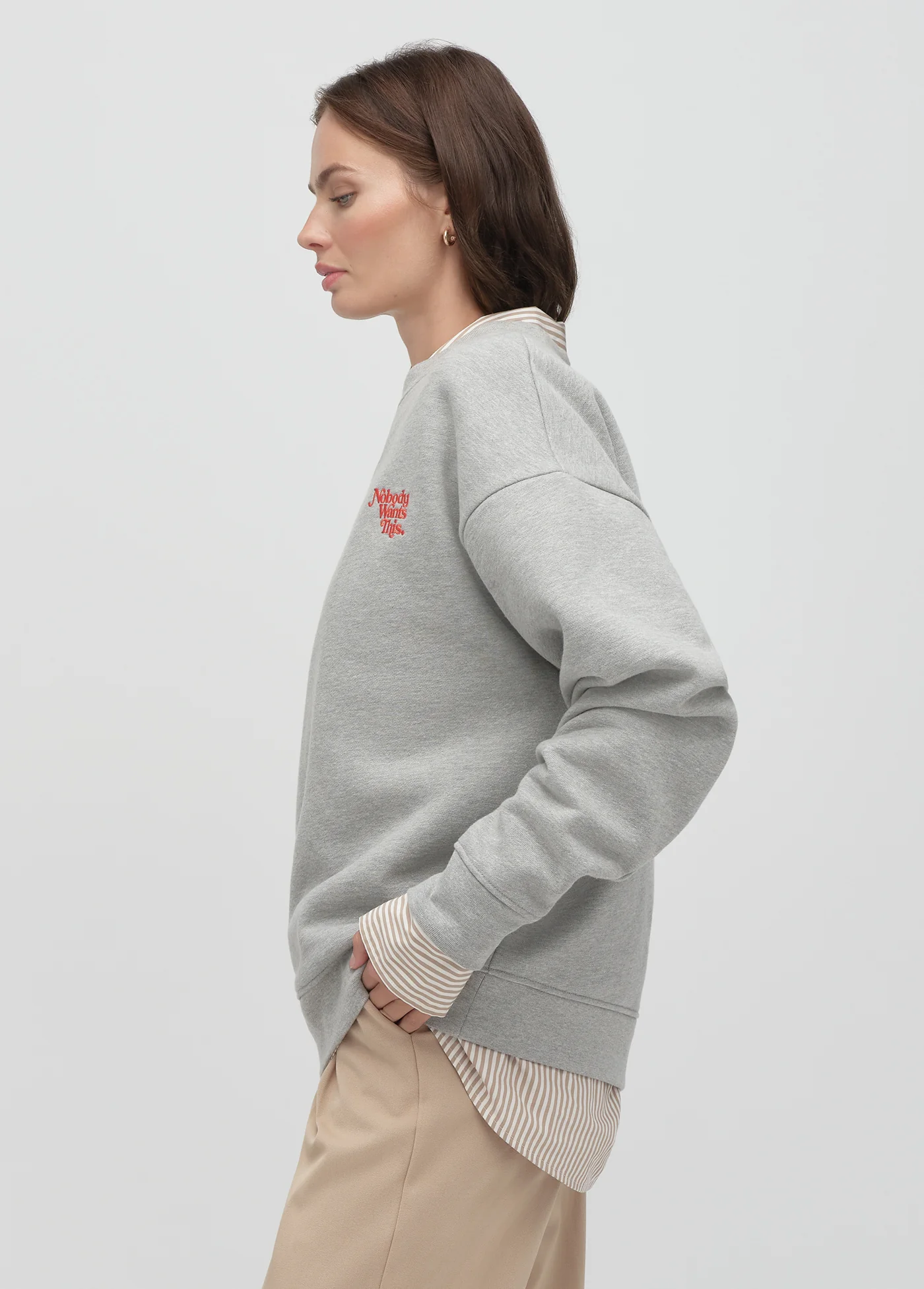 THE NWT EMBROIDERY SWEATSHIRT - Image 4