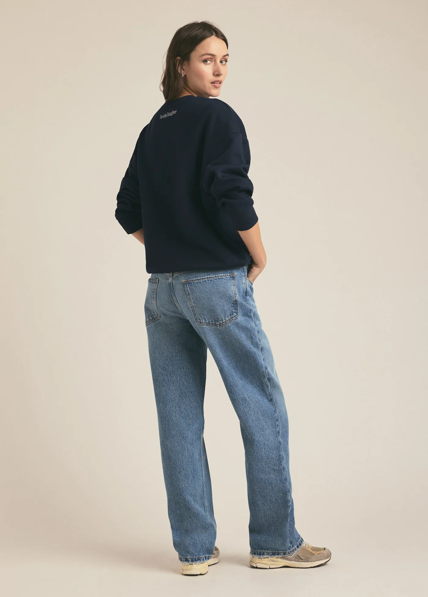 SPORTS MOM SWEATSHIRT - Image 2
