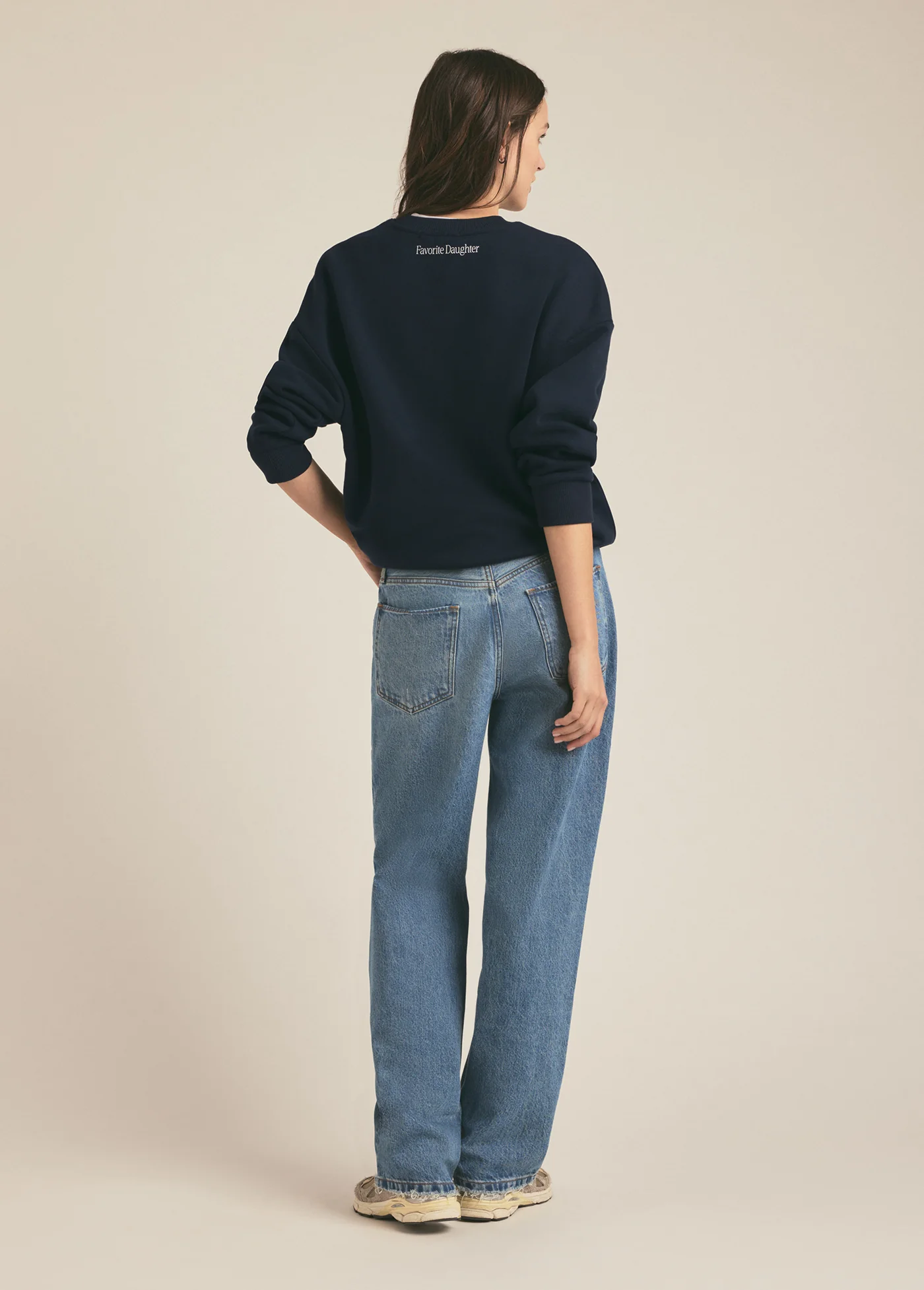 SPORTS MOM SWEATSHIRT - Image 3