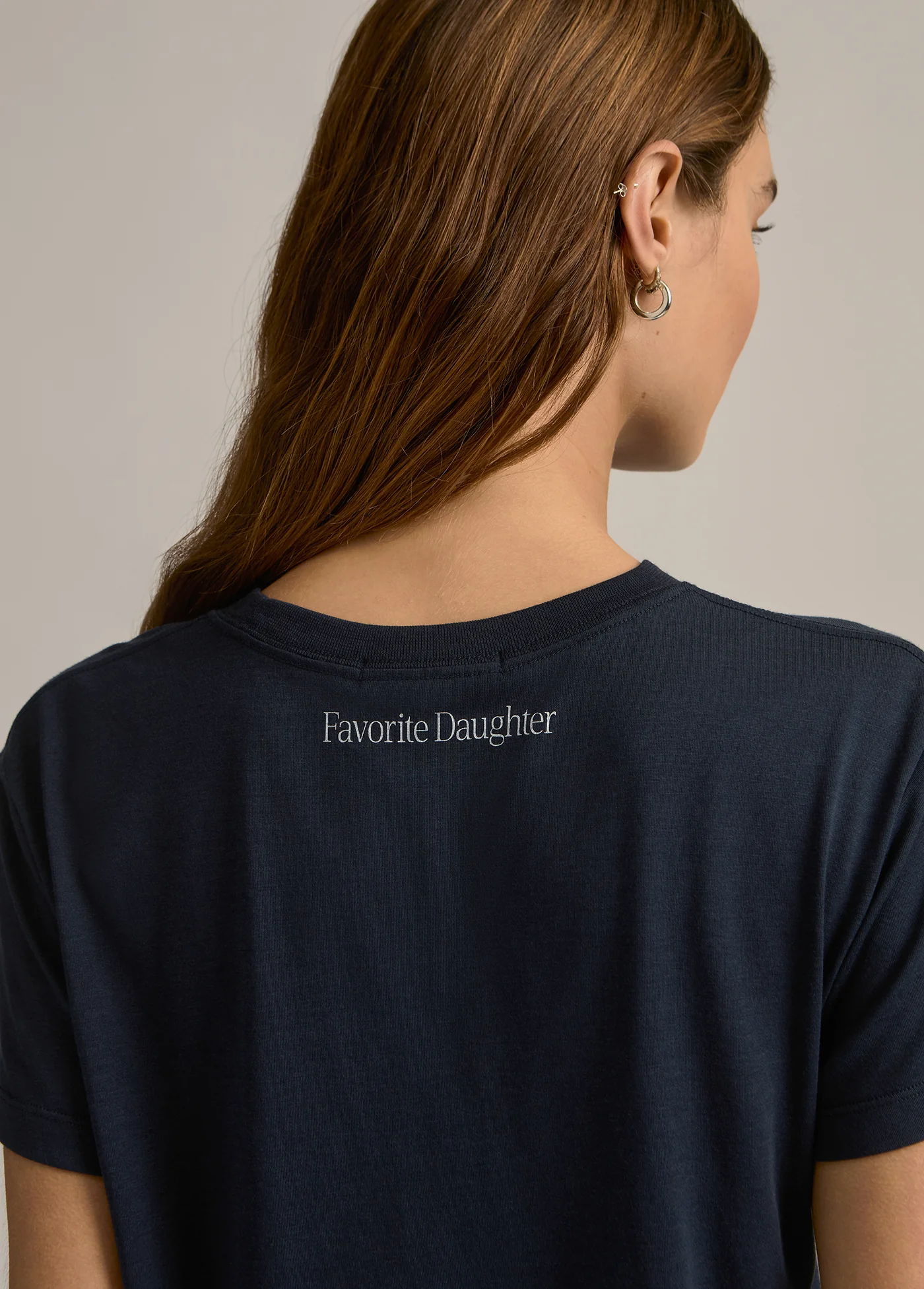 THE SPORTS MOM TEE - Image 4