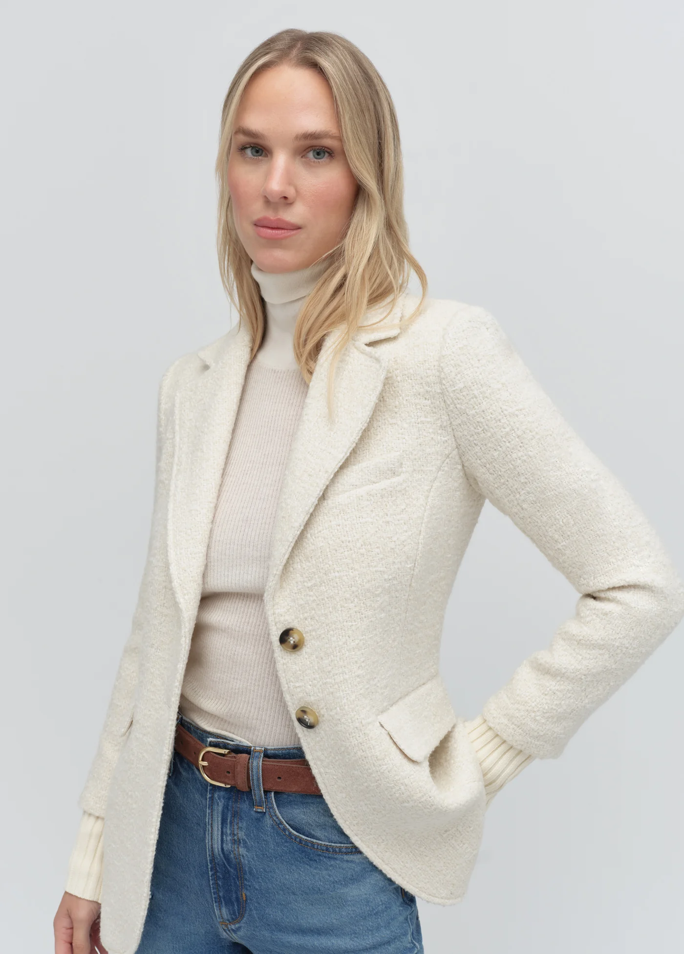 THE CITY BLAZER - Image 3