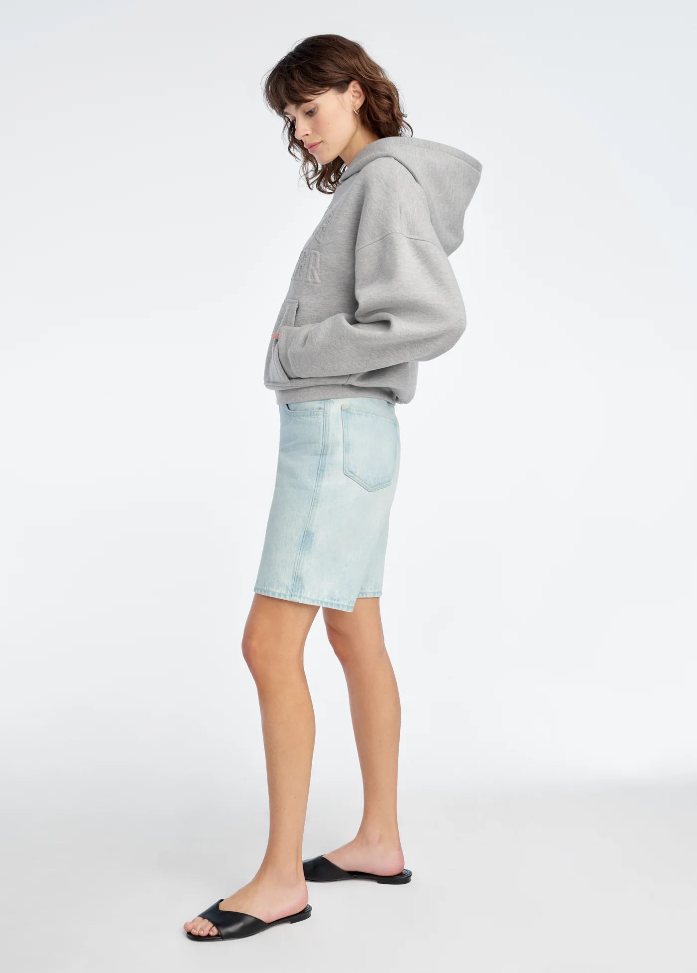 THE COLLEGIATE EMBOSSED HOODIE - Image 5