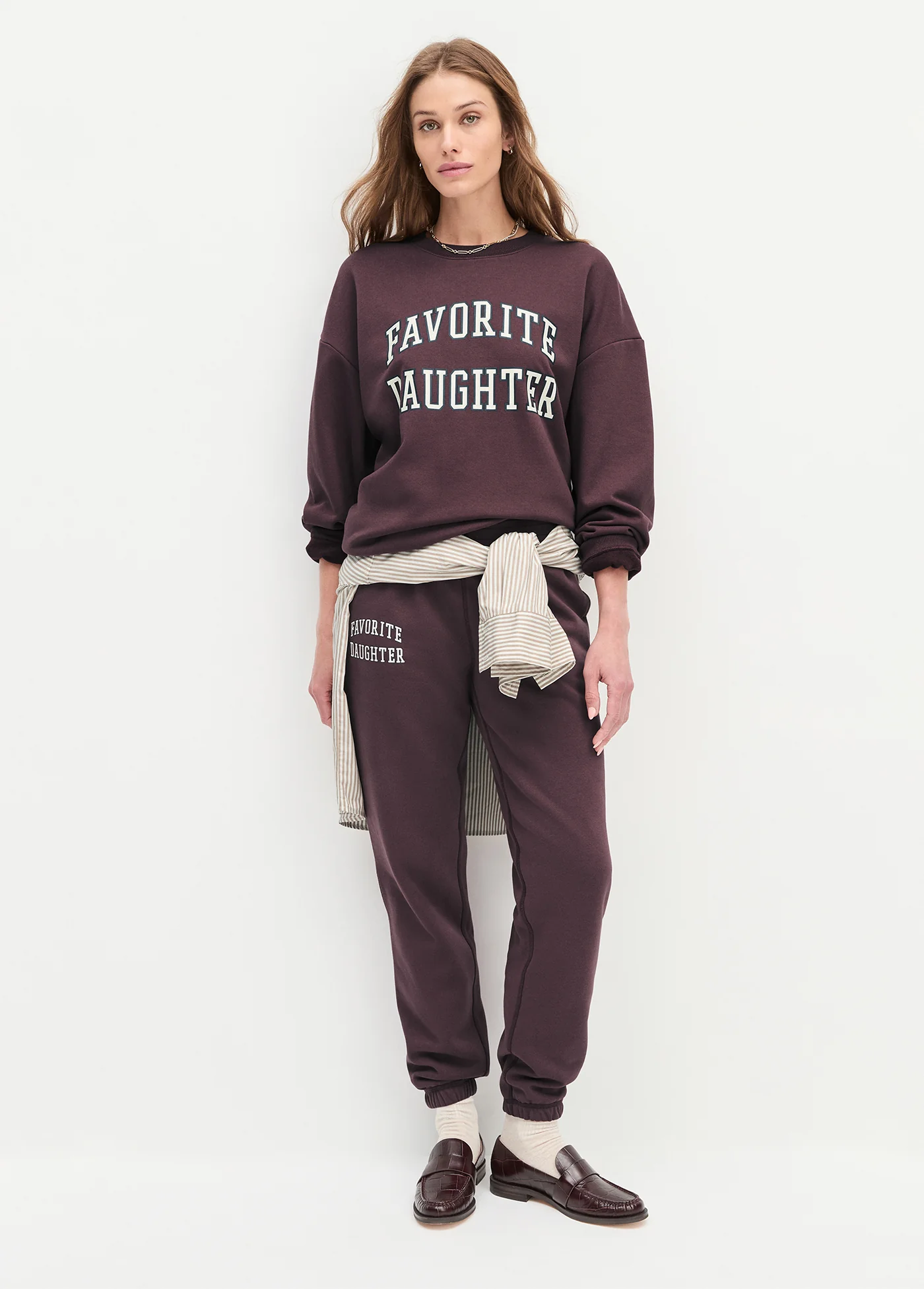 THE COLLEGIATE JOGGER
