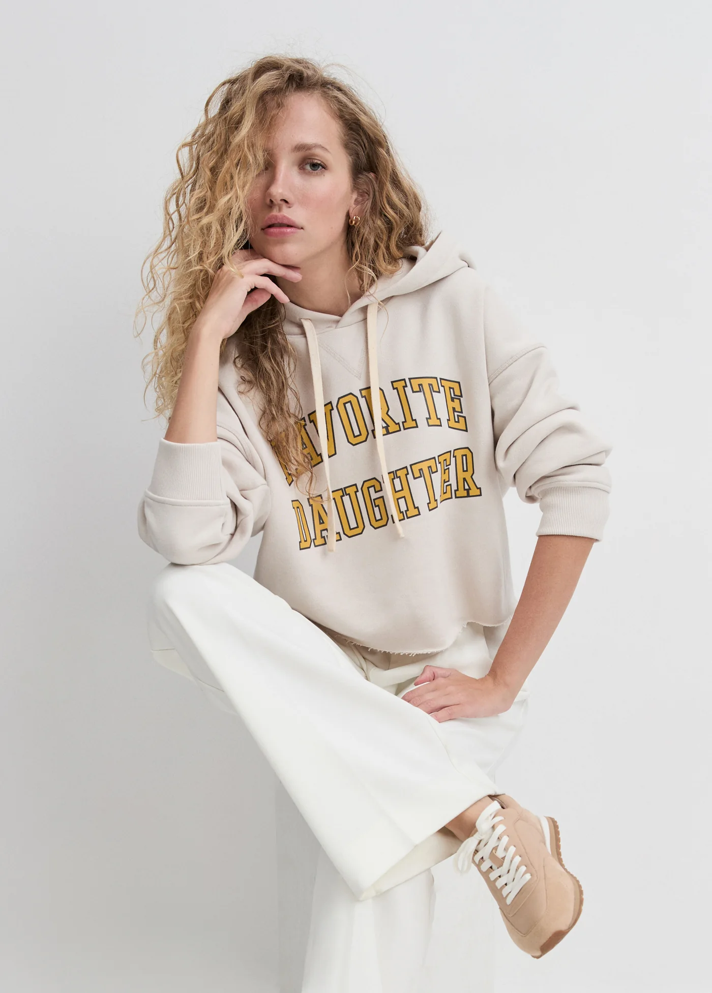 THE CROPPED COLLEGIATE HOODIE - Image 3