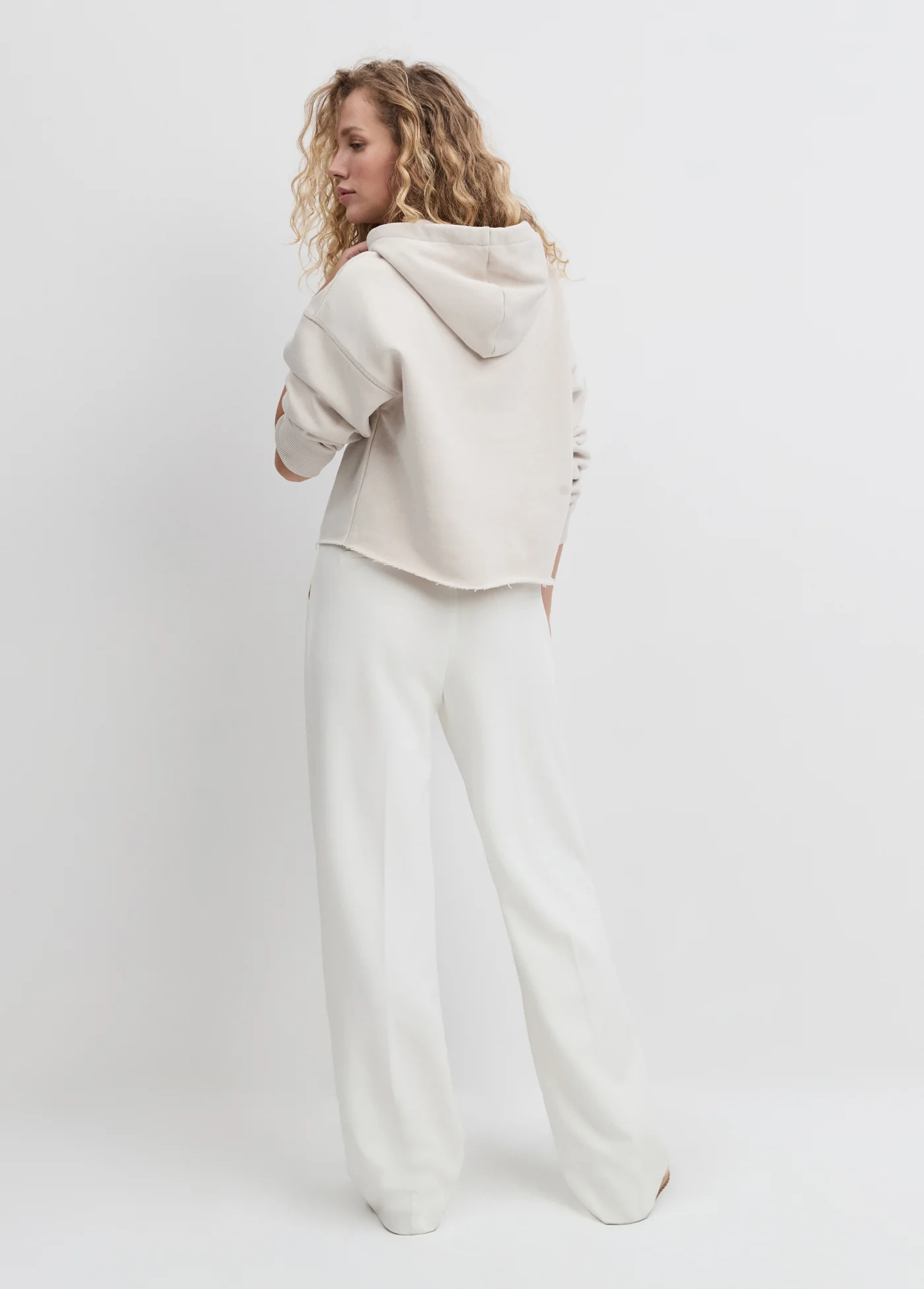 THE CROPPED COLLEGIATE HOODIE - Image 6