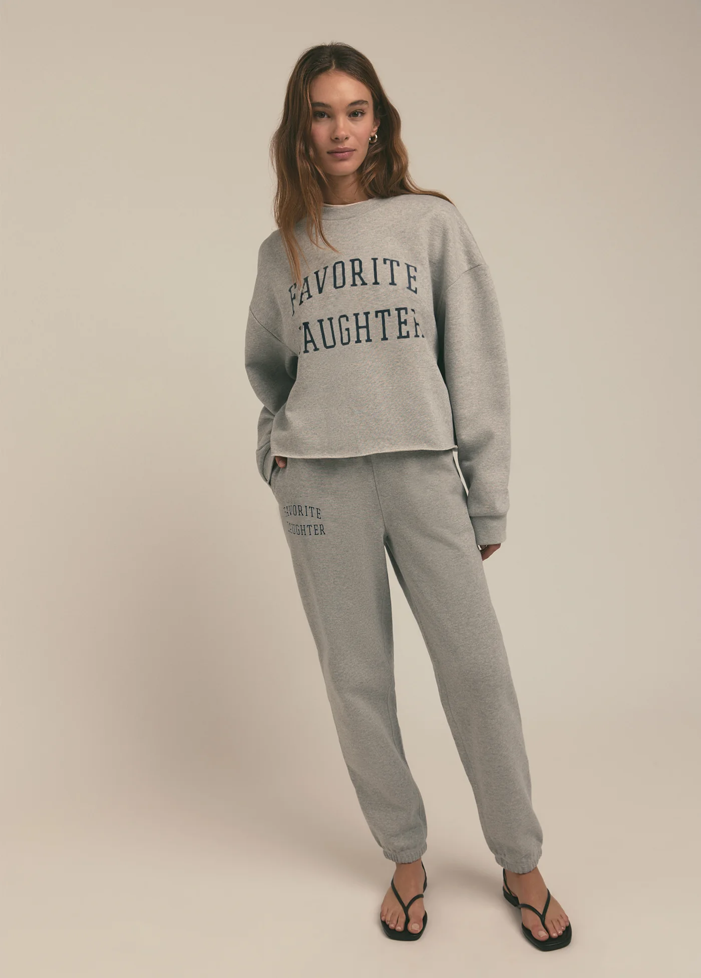 THE CROPPED COLLEGIATE SWEATSHIRT - Image 2