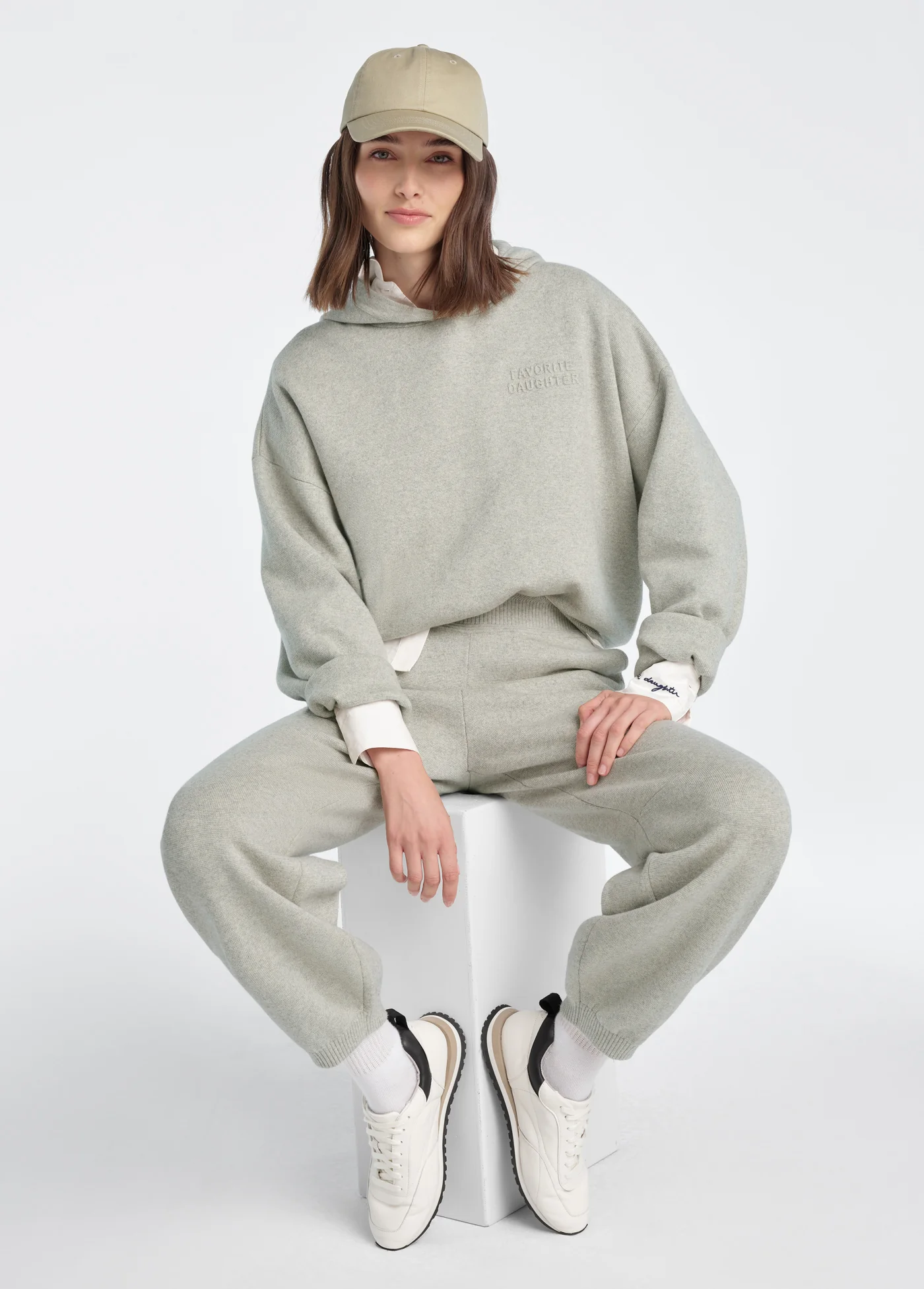 THE CROPPED FATIGUE SISTERS HOODIE