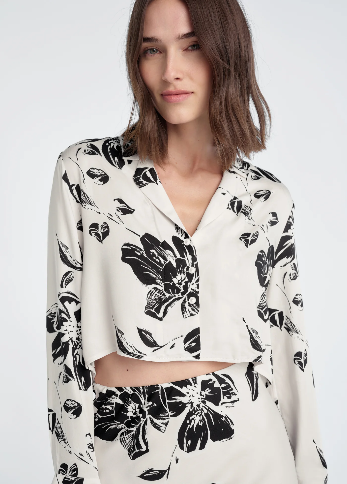 THE CROPPED LILY TOP