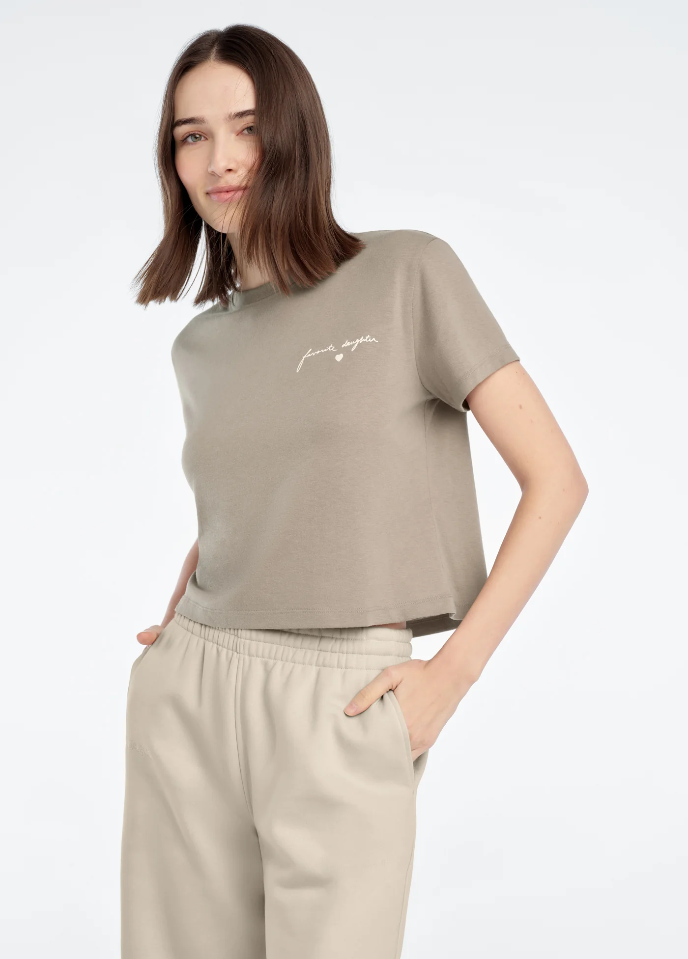 THE CROPPED SIGNATURE CHEST LOGO TEE - Image 2