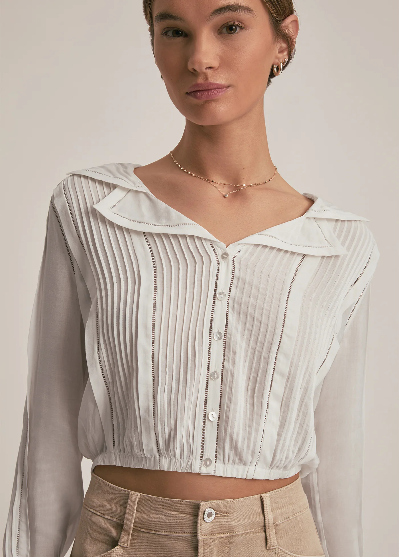 THE DAISY TOP