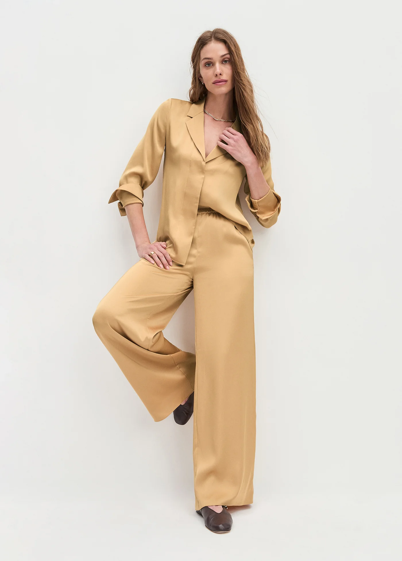 THE EFFORTLESS WIDE LEG PANT - Image 2