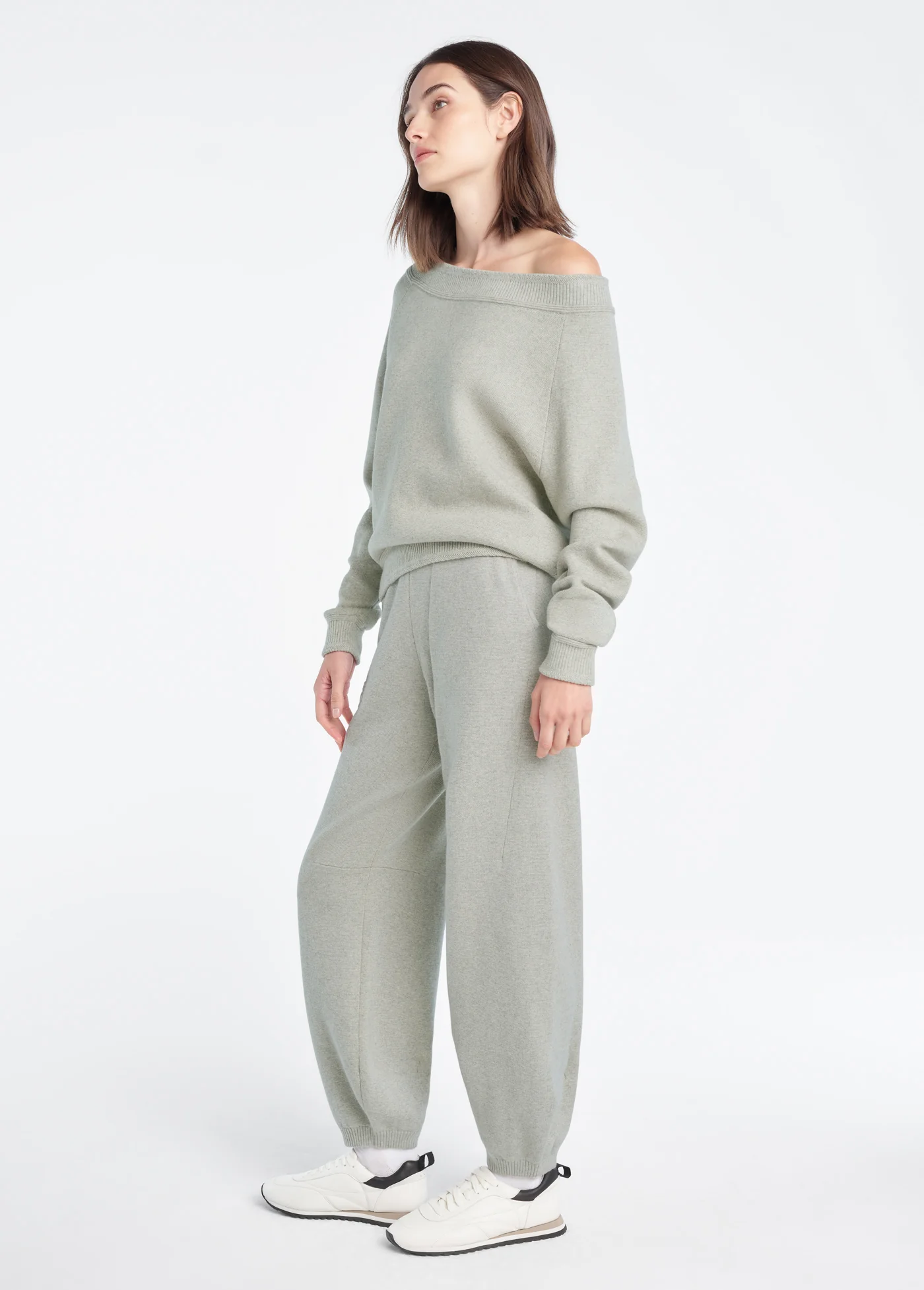 THE FATIGUE SISTERS OFF SHOULDER - Image 4