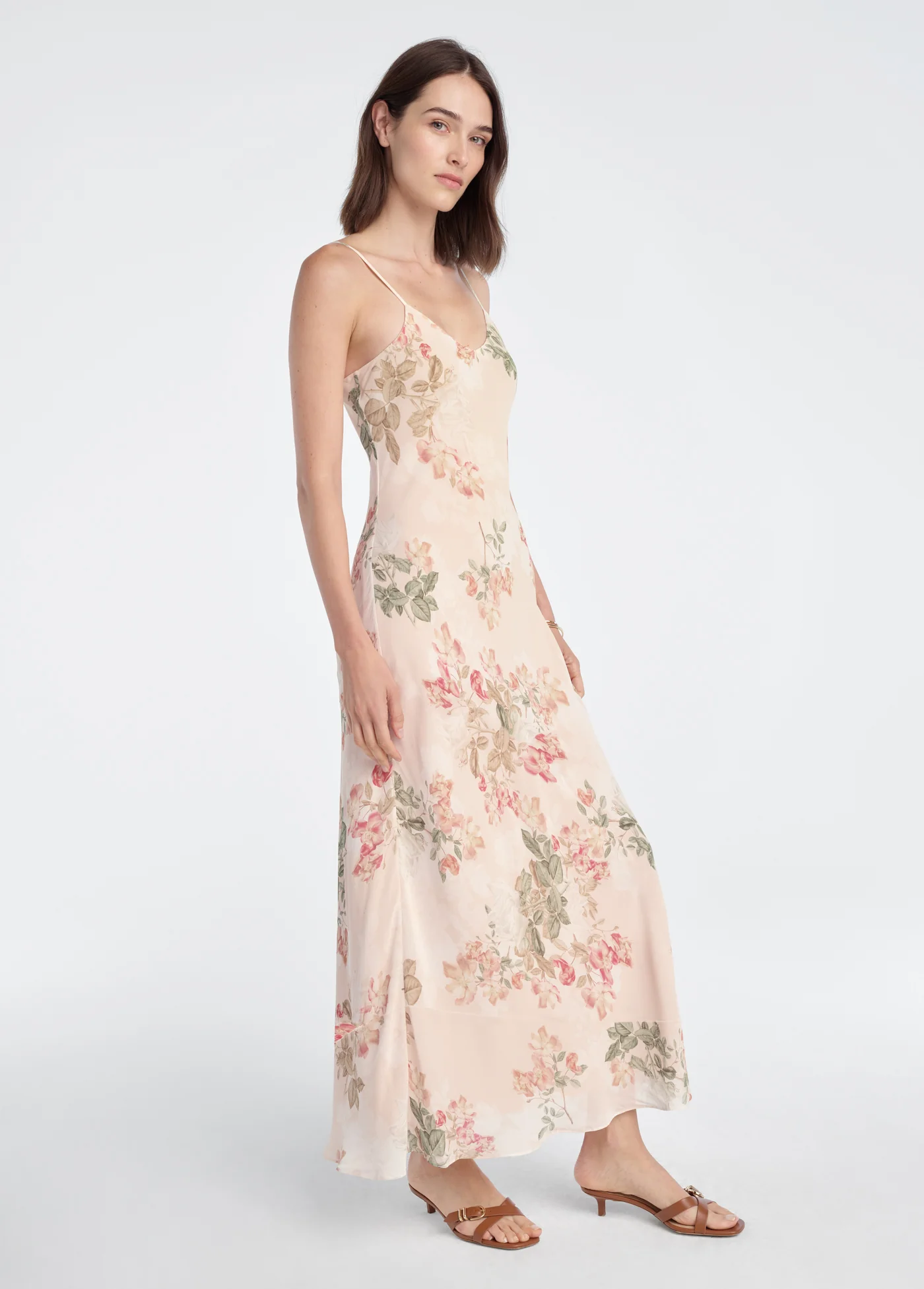 THE FAVORITE DRESS - Image 2