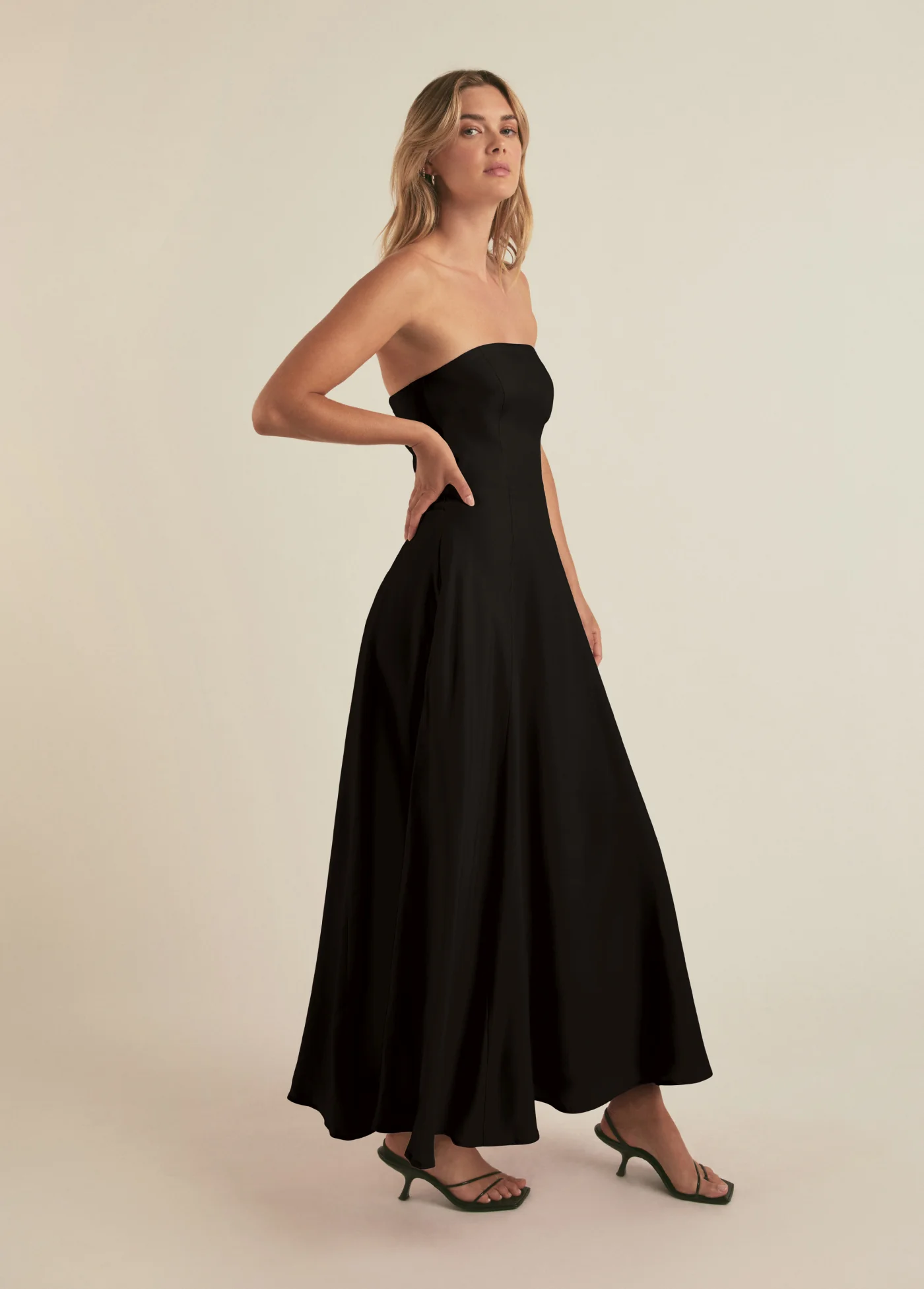 THE FAVORITE LINEN DRESS - Image 3