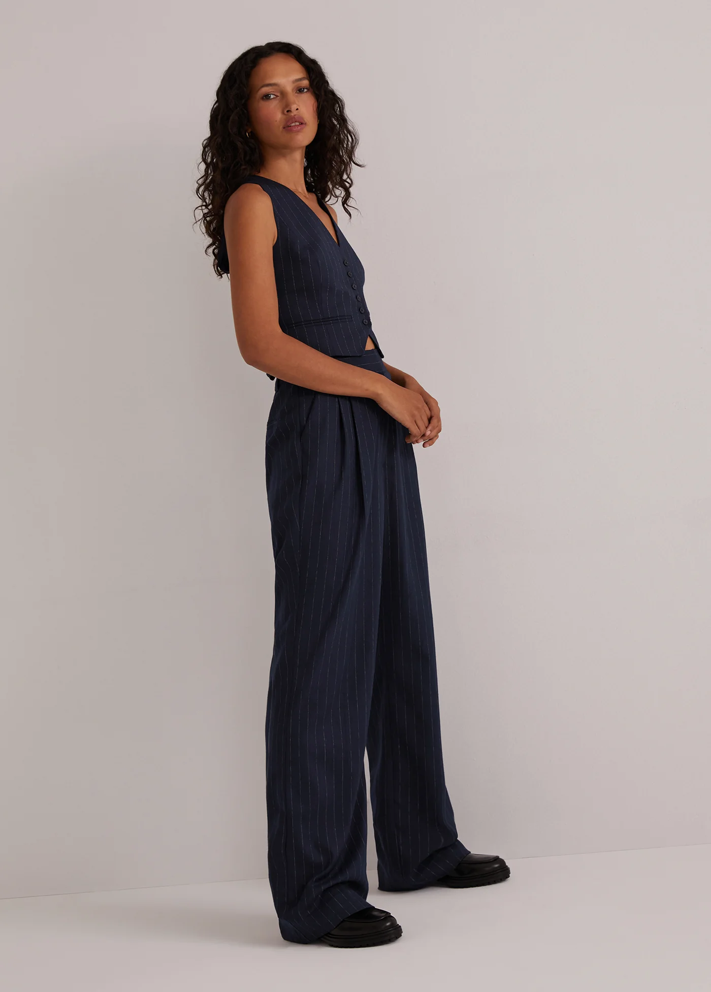 THE PETITE FAVORITE PANT - Image 4