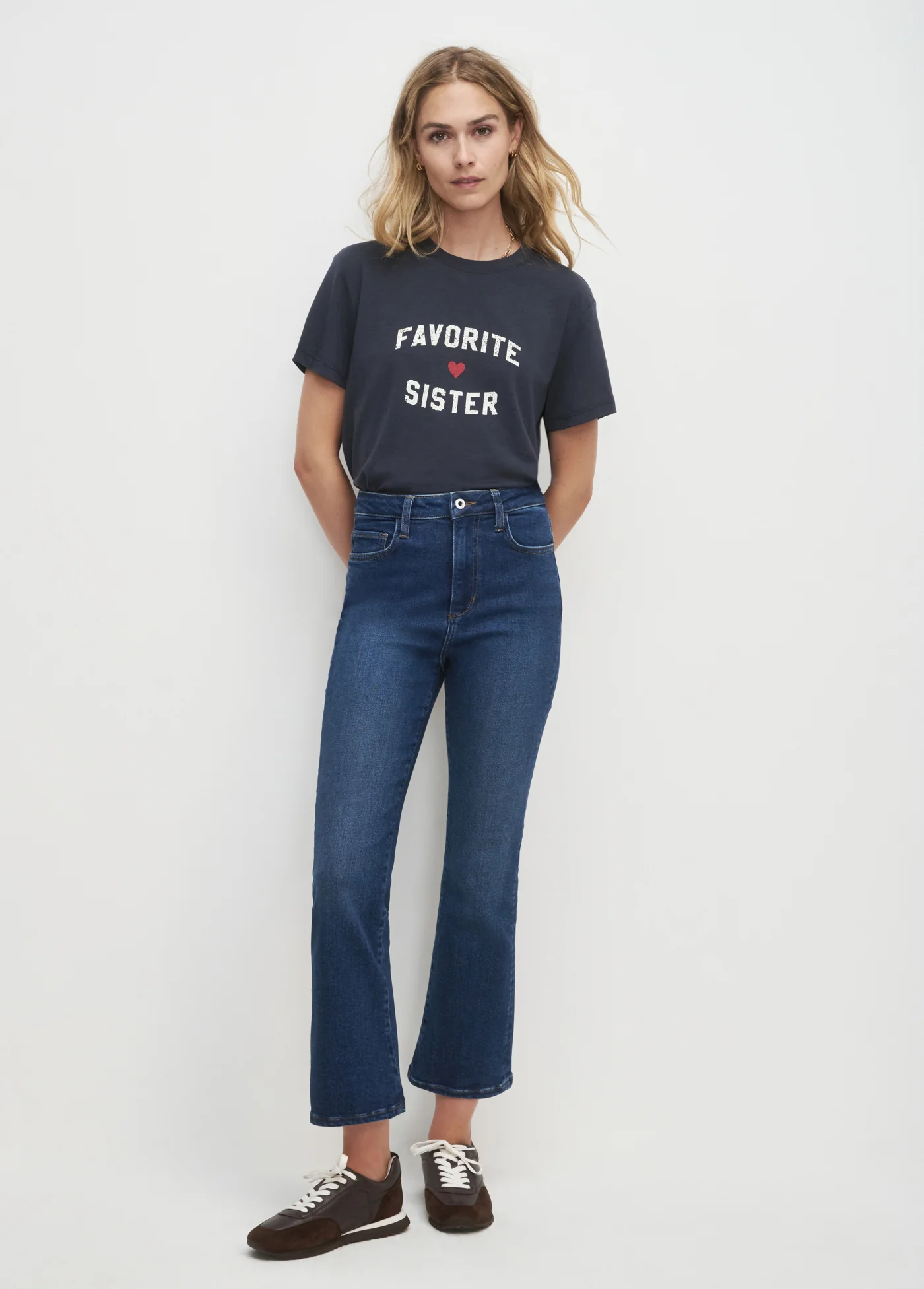 THE FAVORITE SISTER TEE - Image 2