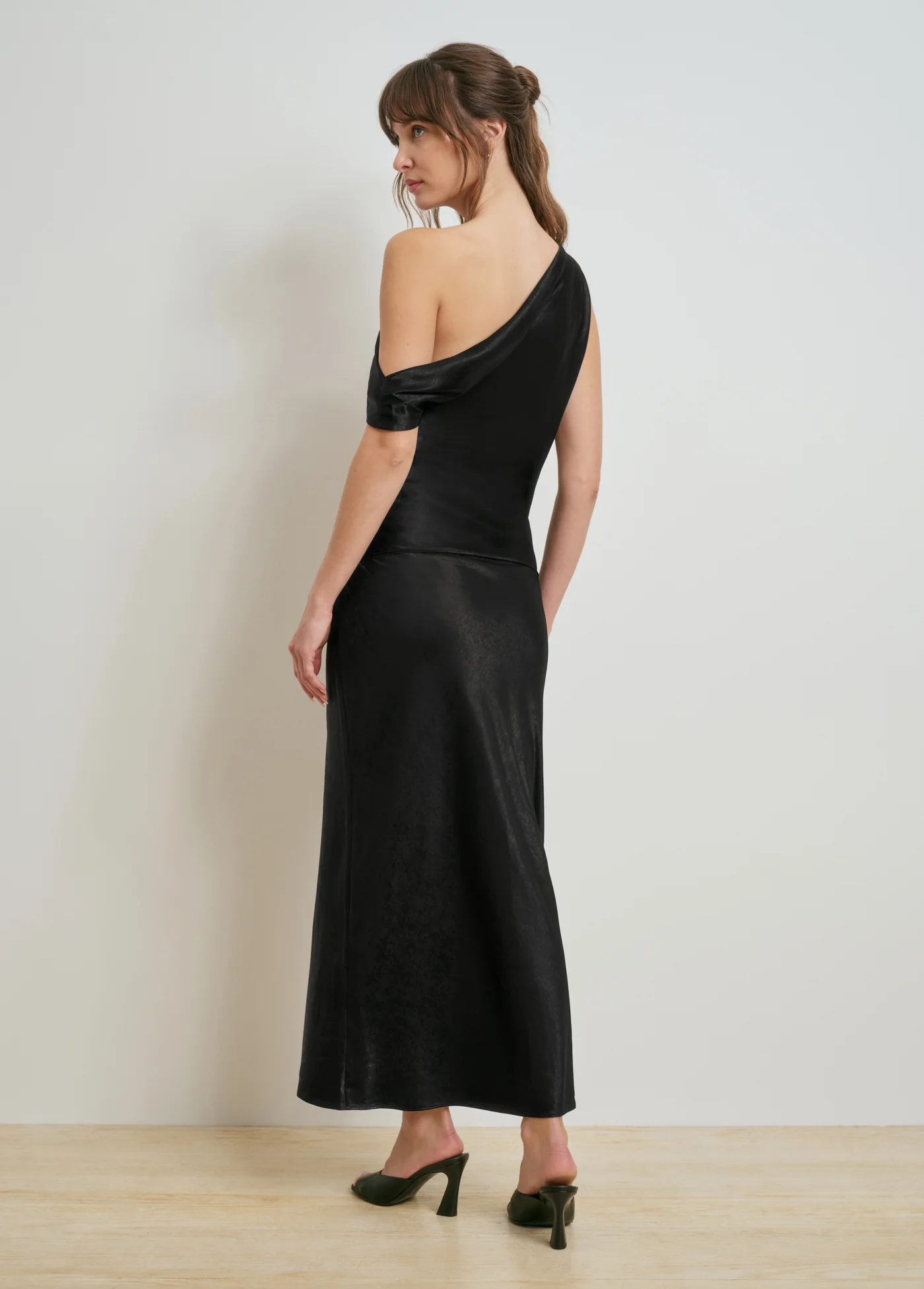 THE FAVORITE SKIRT - Image 4