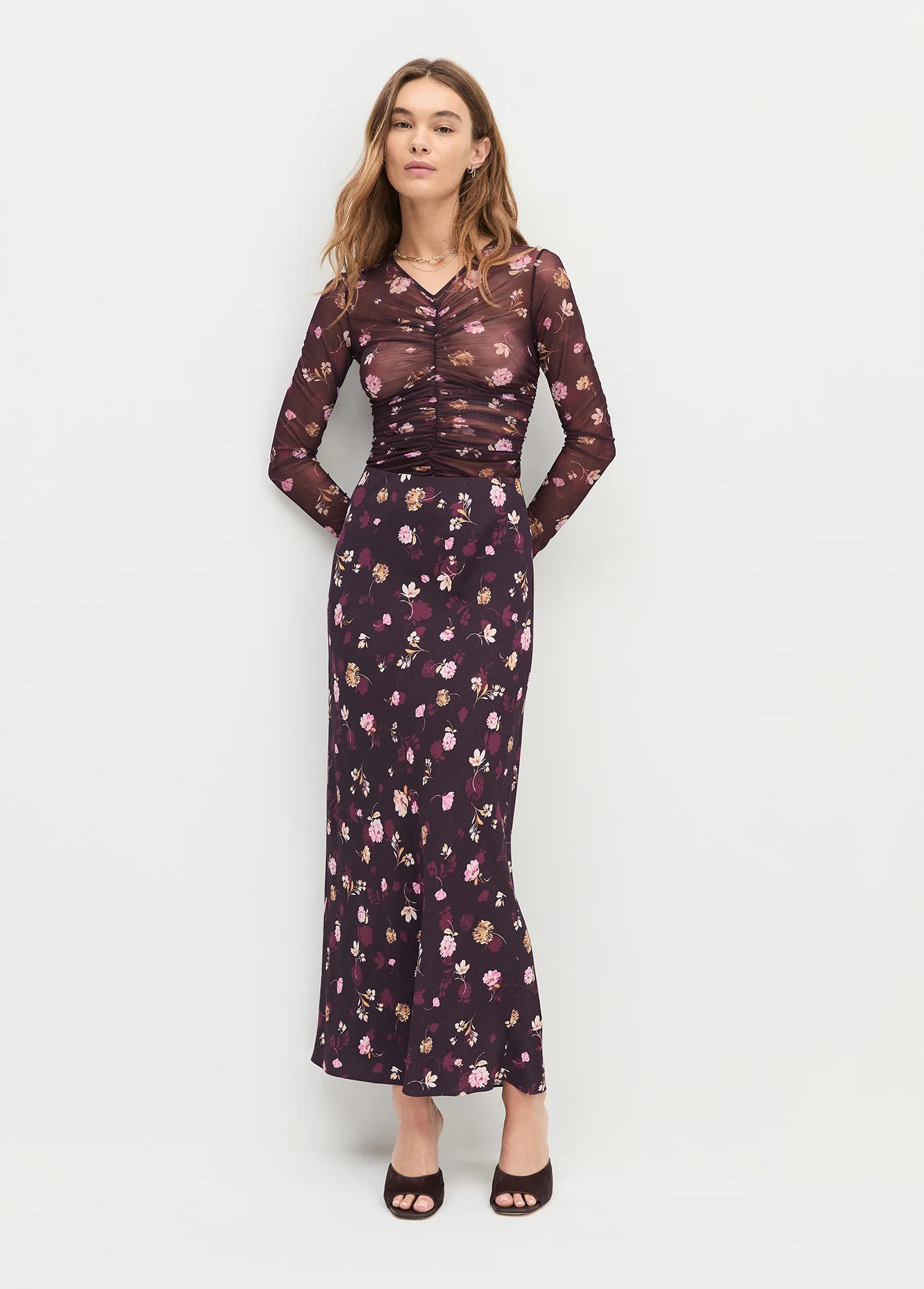 THE FAVORITE SKIRT - Image 4