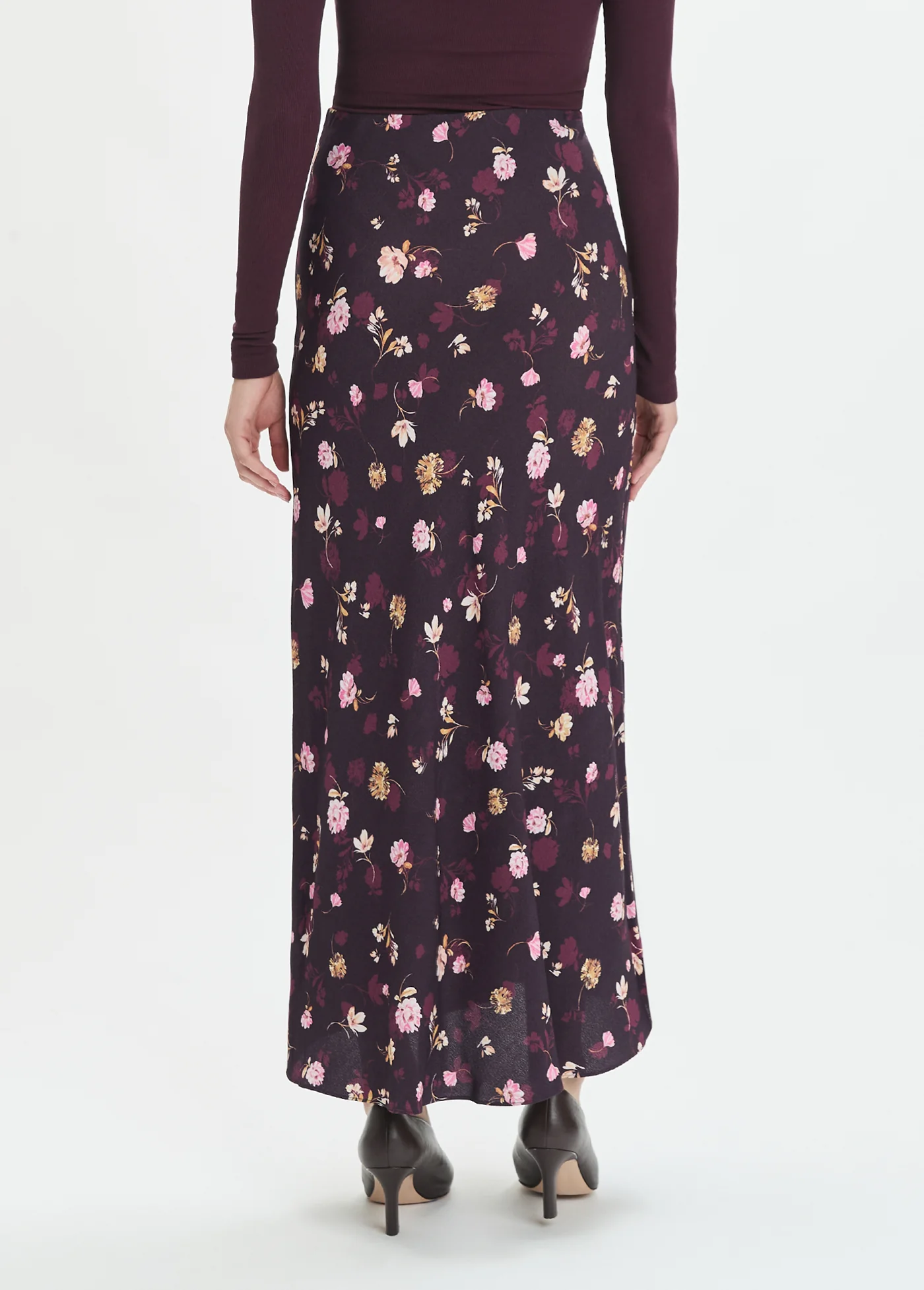 THE FAVORITE SKIRT - Image 6