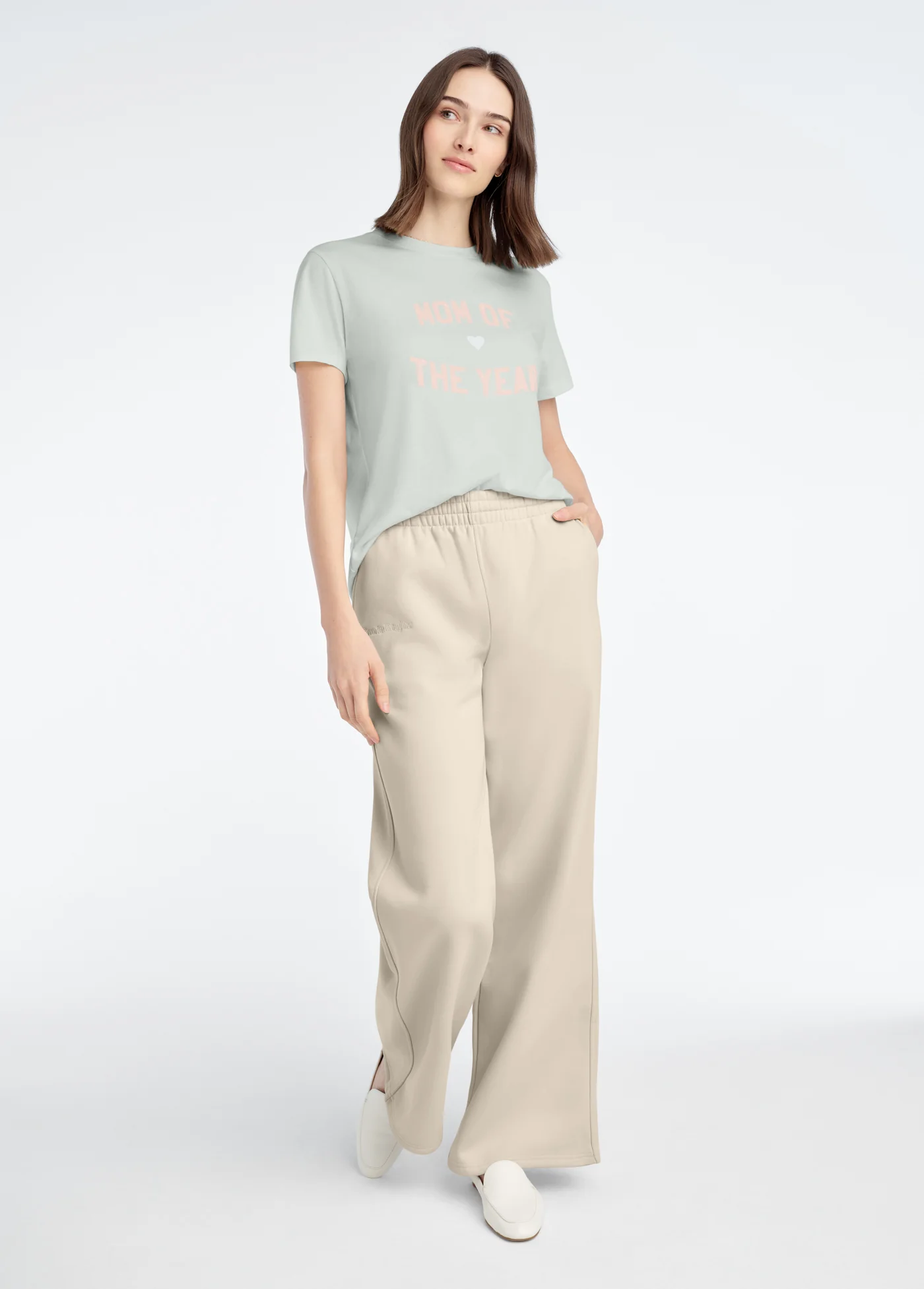 THE MOM OF THE YEAR TEE - Image 3