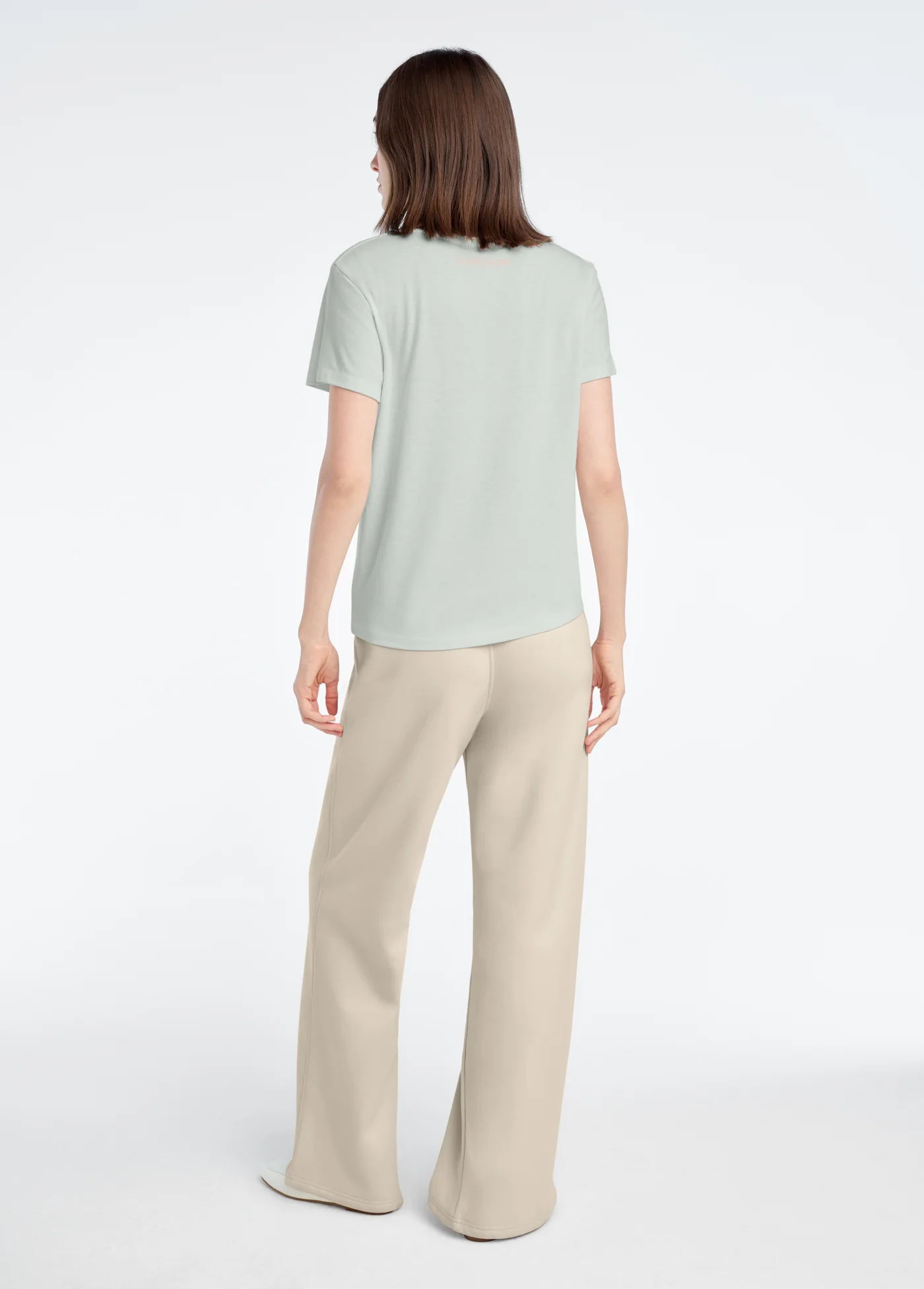 THE MOM OF THE YEAR TEE - Image 5