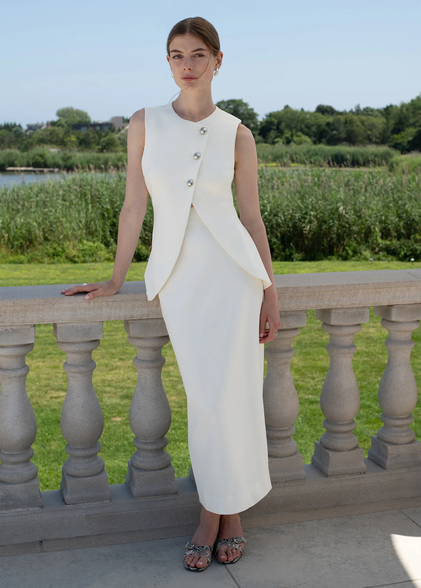 THE RACHEL VEST - Image 2