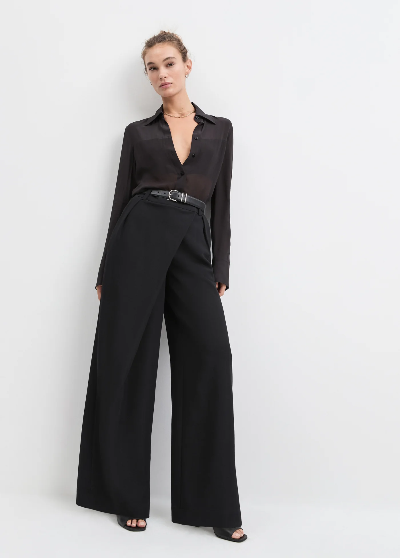 THE SHEER SOPHISTICATION TOP - Image 4