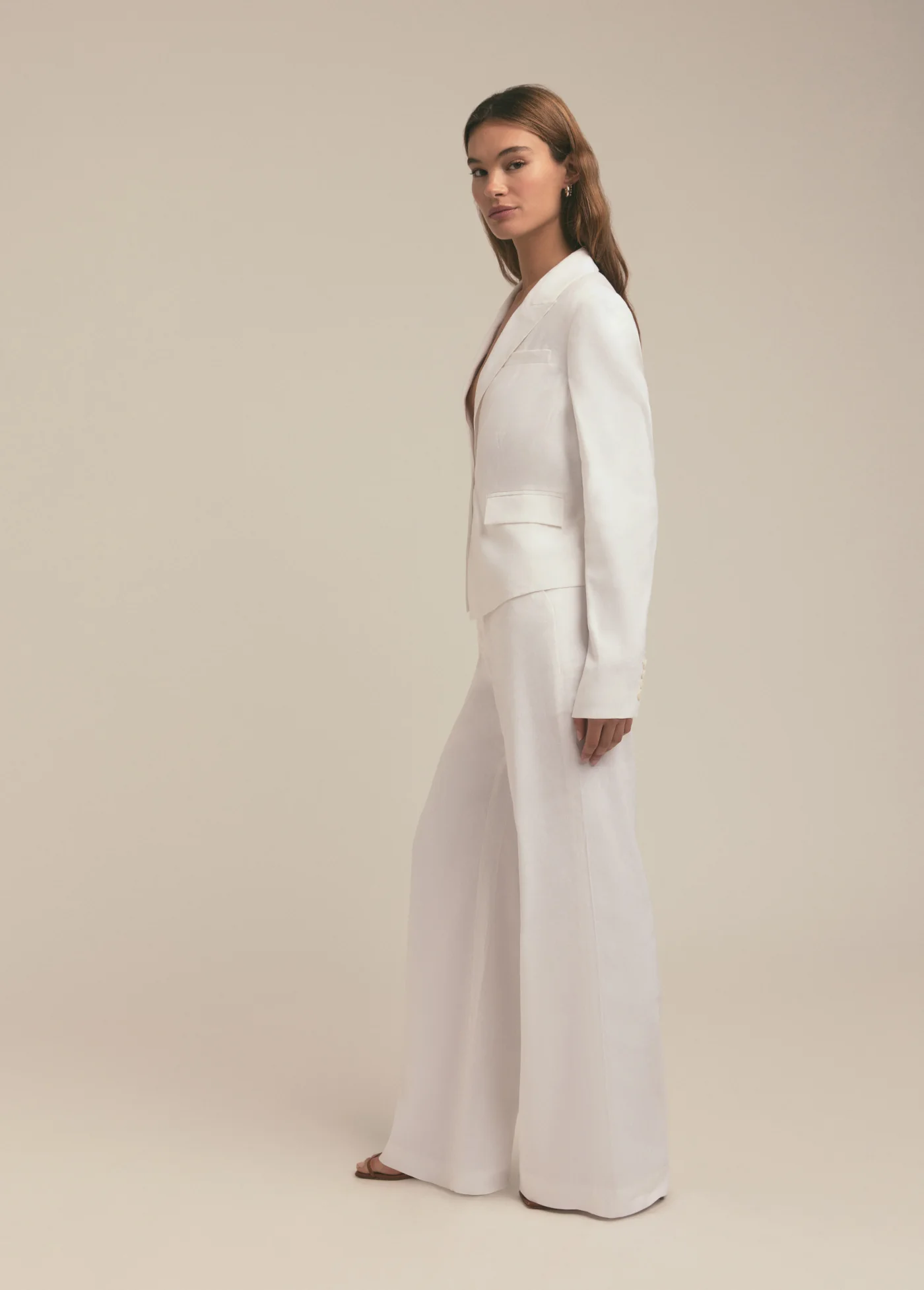 THE SHORT FAVORITE LINEN BLAZER - Image 4