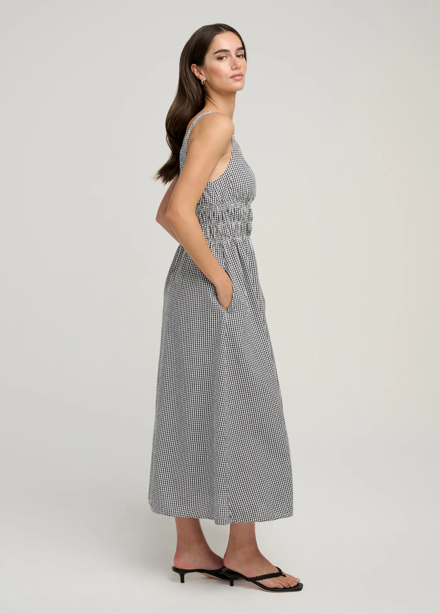 THE SLEEVELESS SWOON DRESS - Image 4