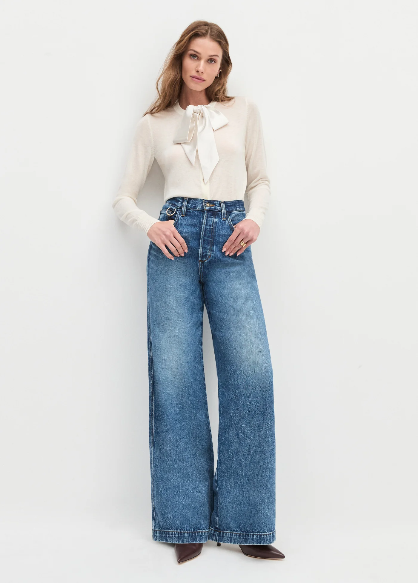 THE TAKE A BOW CARDIGAN - Image 3