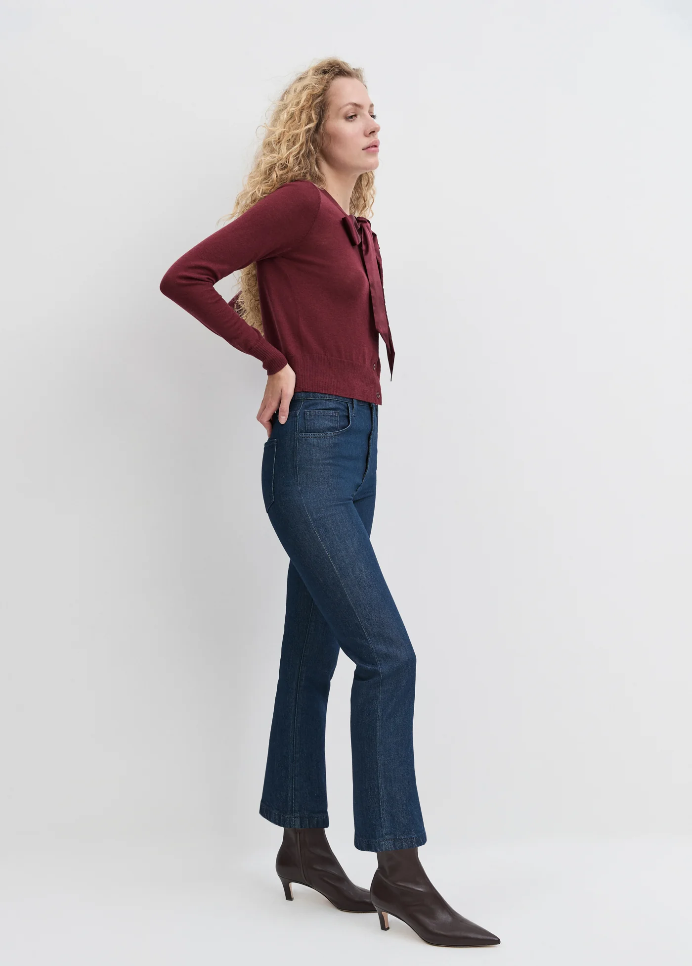THE TAKE A BOW CARDIGAN - Image 3